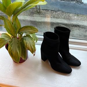 Jessica Simpson Black Heeled Booties size 9